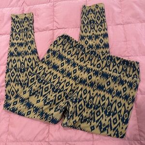 💛 2/$25!  LuLaRoe Black and Tan Patterned Leggings